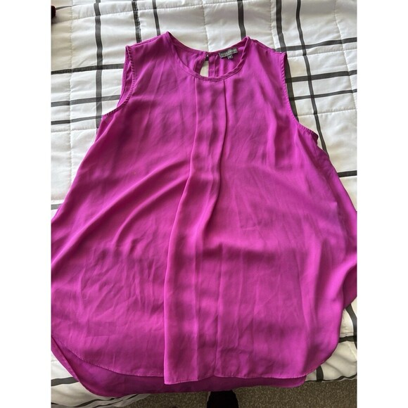 Vince Camuto Chiffon Sleeveless Top Crew Neck Solid Fushia Sz M Blouse - Picture 2 of 6